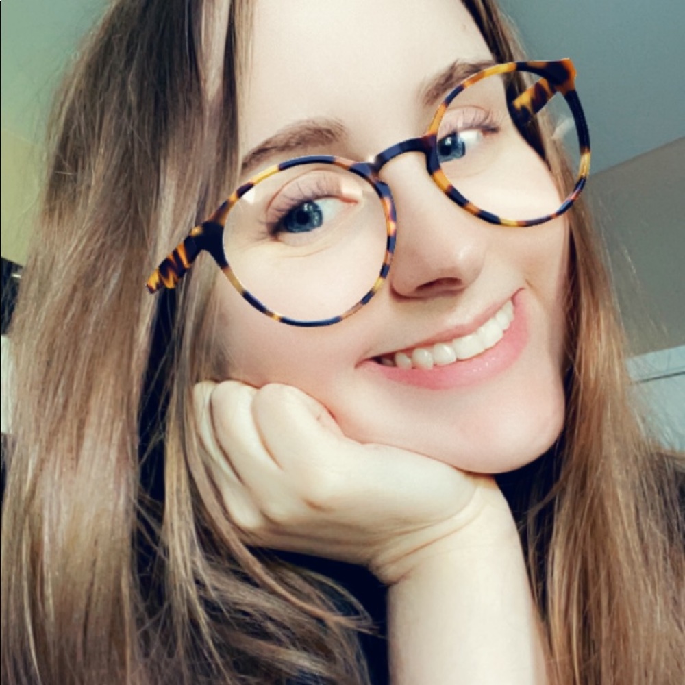 Meet your Posher, Stephanie